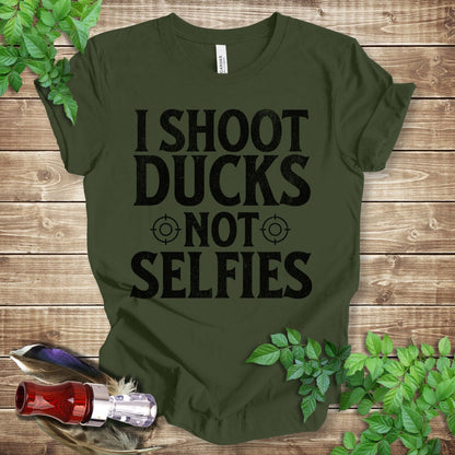 I Shoot Ducks Not Selfies T-shirt